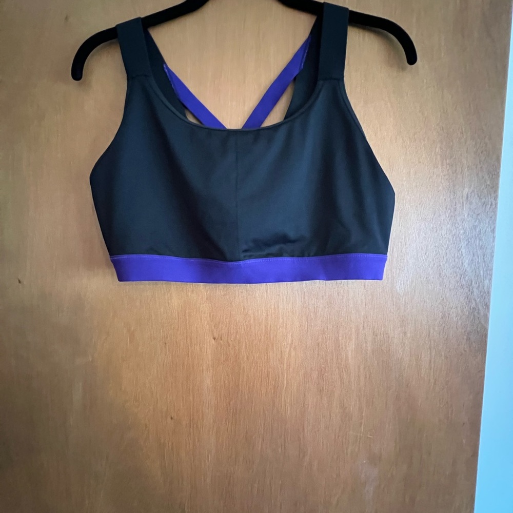 New medium support black/purple sports bra